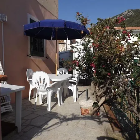 Il Girasole דירה